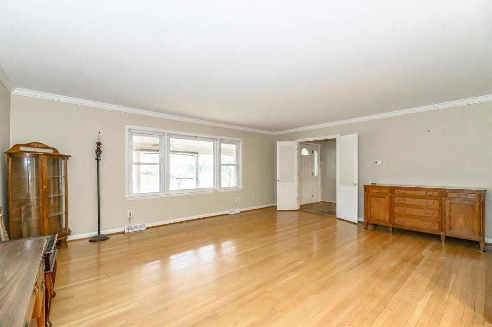 2021 Williamsburg Road Lexington, KY 40504 - Photo 8 of 43 Photo 8