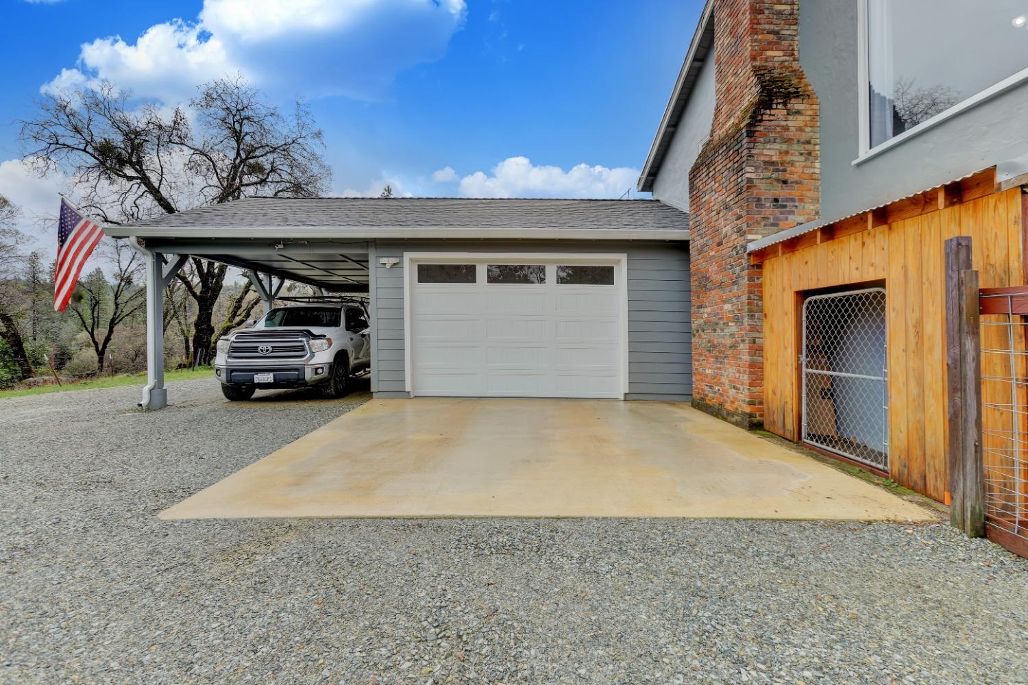 11625 Tyler Foote Road Nevada City, CA 95959 - Photo 35 of 96 a view of garage with a car parked in it