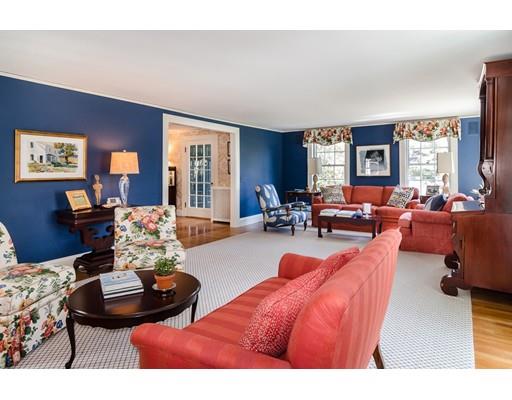 53 Cypress Road Wellesley, MA 02481 - Photo 3 of 30