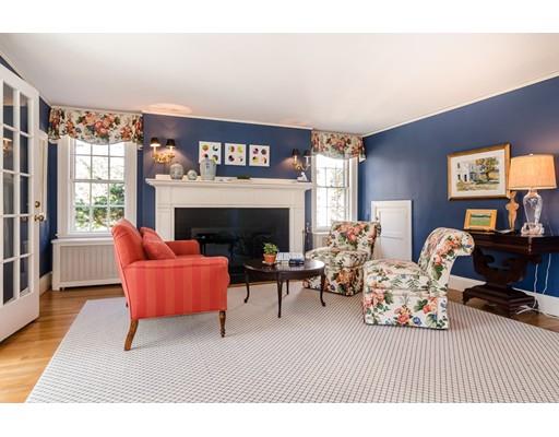 53 Cypress Road Wellesley, MA 02481 - Photo 4 of 30