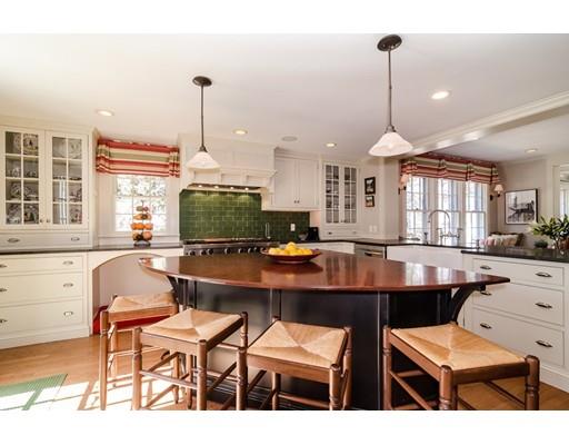 53 Cypress Road Wellesley, MA 02481 - Photo 9 of 30