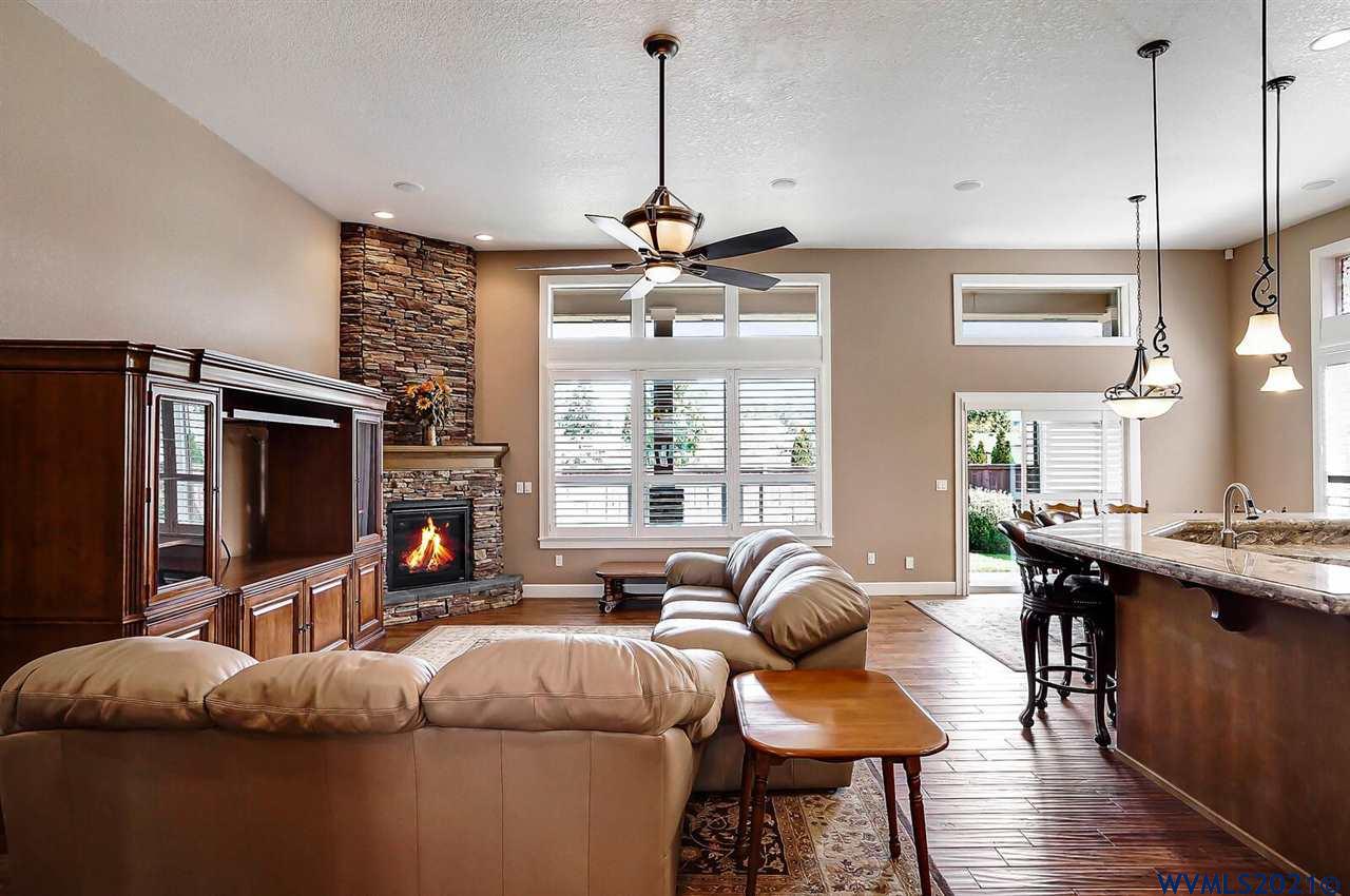1122 Southwest Forestry Lane Dallas, OR 97338 - Photo 11 of 40 Gallery Image 11