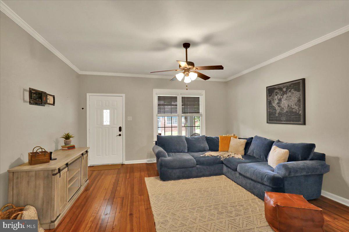 5 West 2nd Avenue Lititz, PA 17543 - Photo 4 of 33