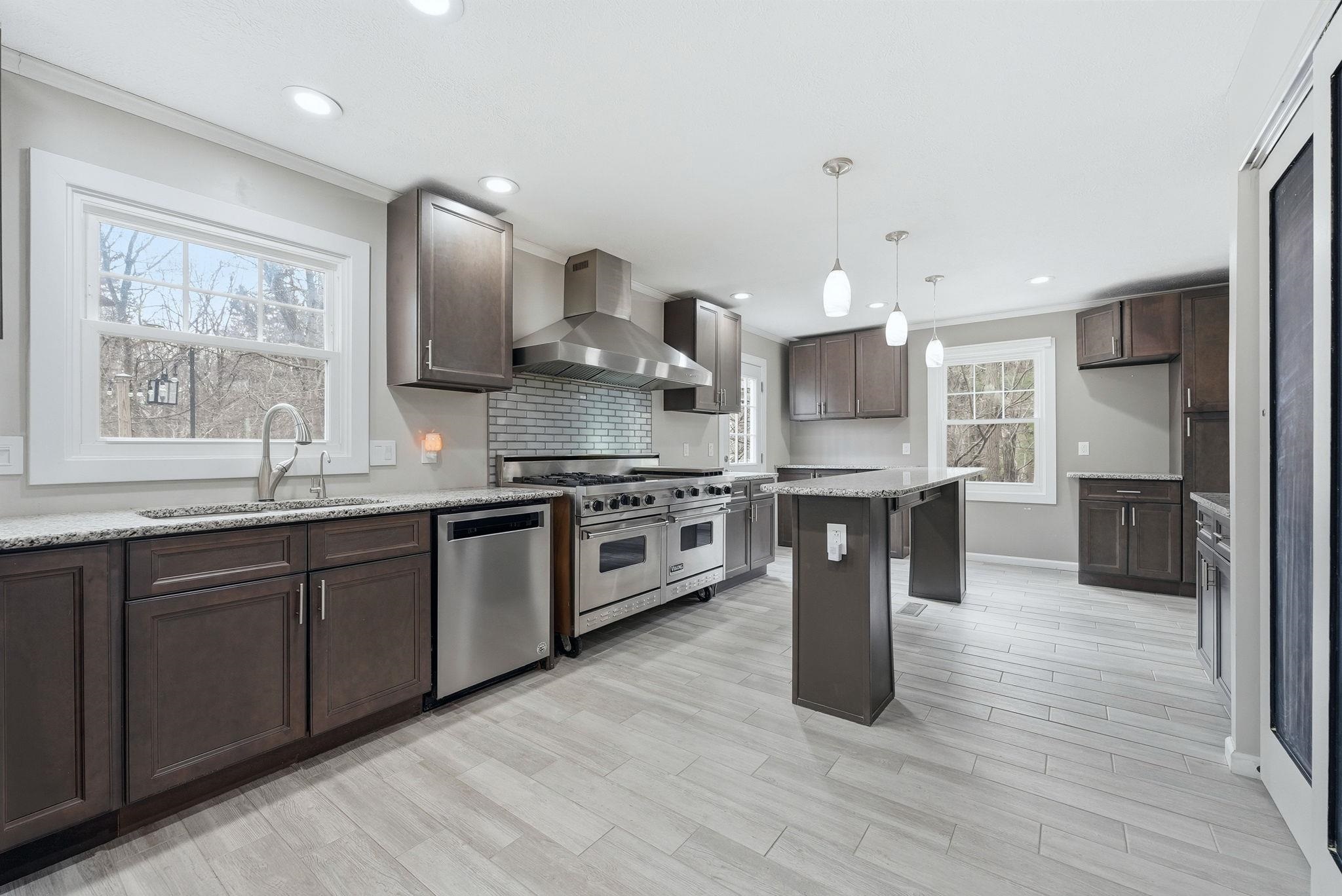 2018 Belmont Court Mishawaka, IN 46544 - Photo 2 of 36