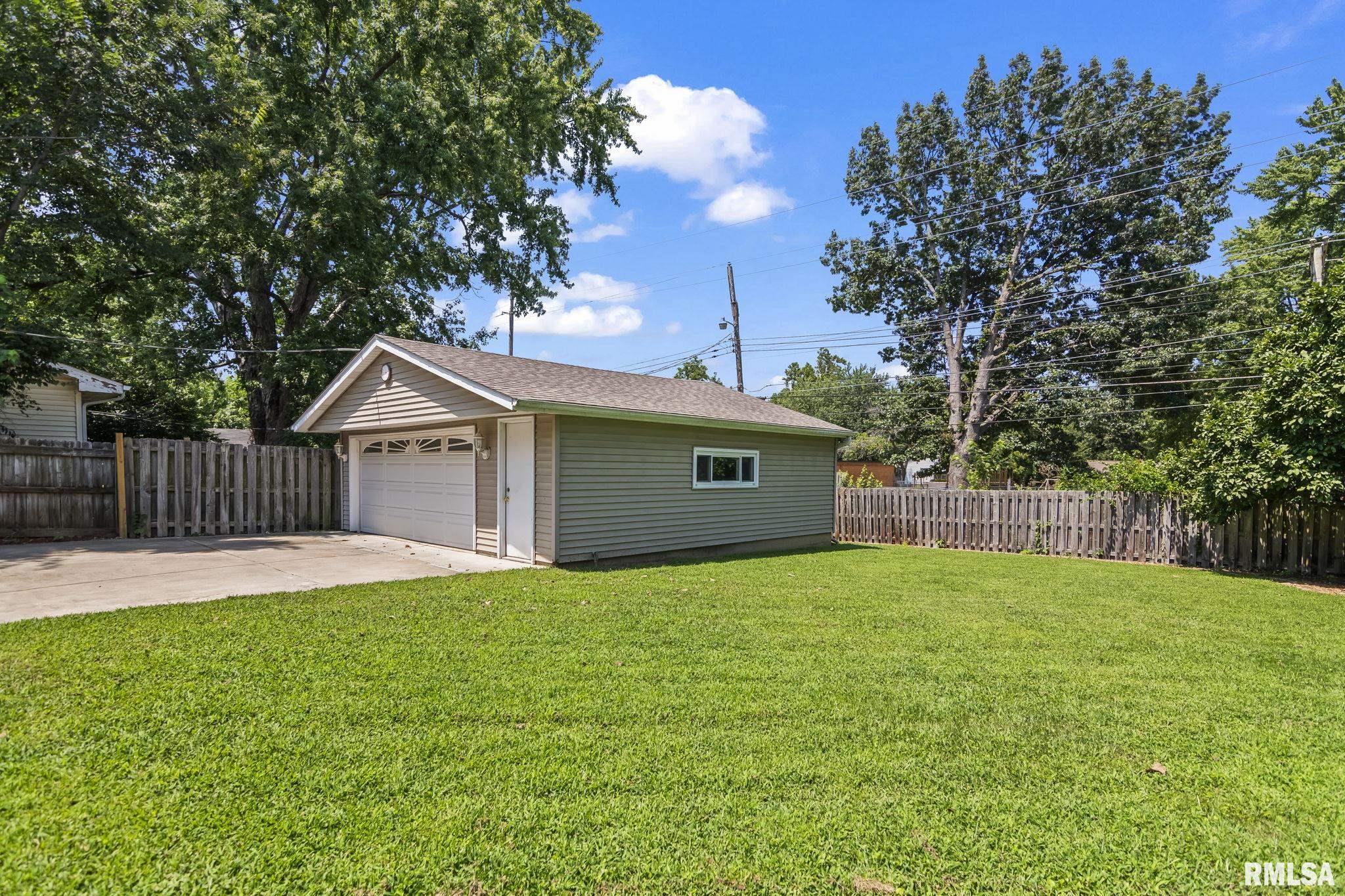 2333 Queensway Road Springfield, IL 62703 - Photo 33 of 37 Gallery Image 33