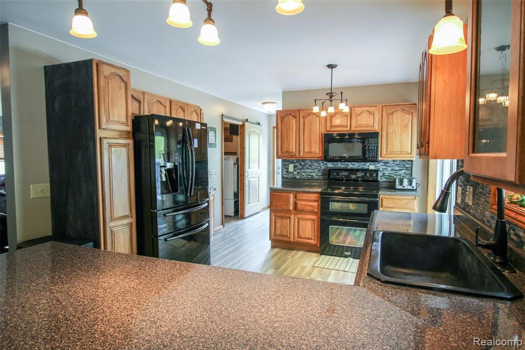 11636 Dorwood Road Burt, MI 48417 - Photo 5 of 47