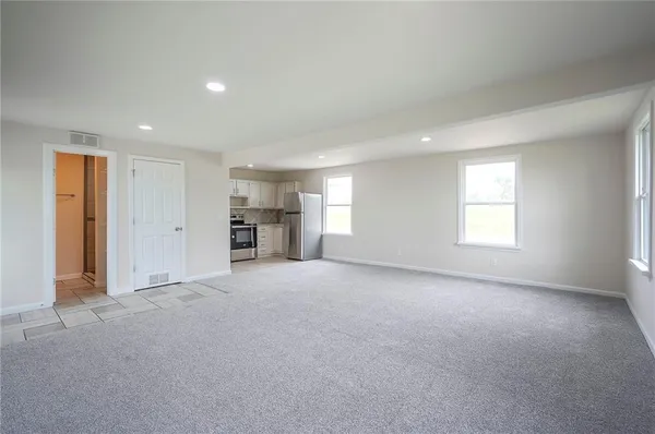 $339,900 | 1129 Northwest Us 50 Highway, Centerview, MO 64019