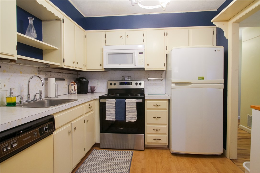 196 Old River Road, Unit 137 Lincoln, RI 02865 - Photo 12 of 21 The kitchen has a newer hardwood floor