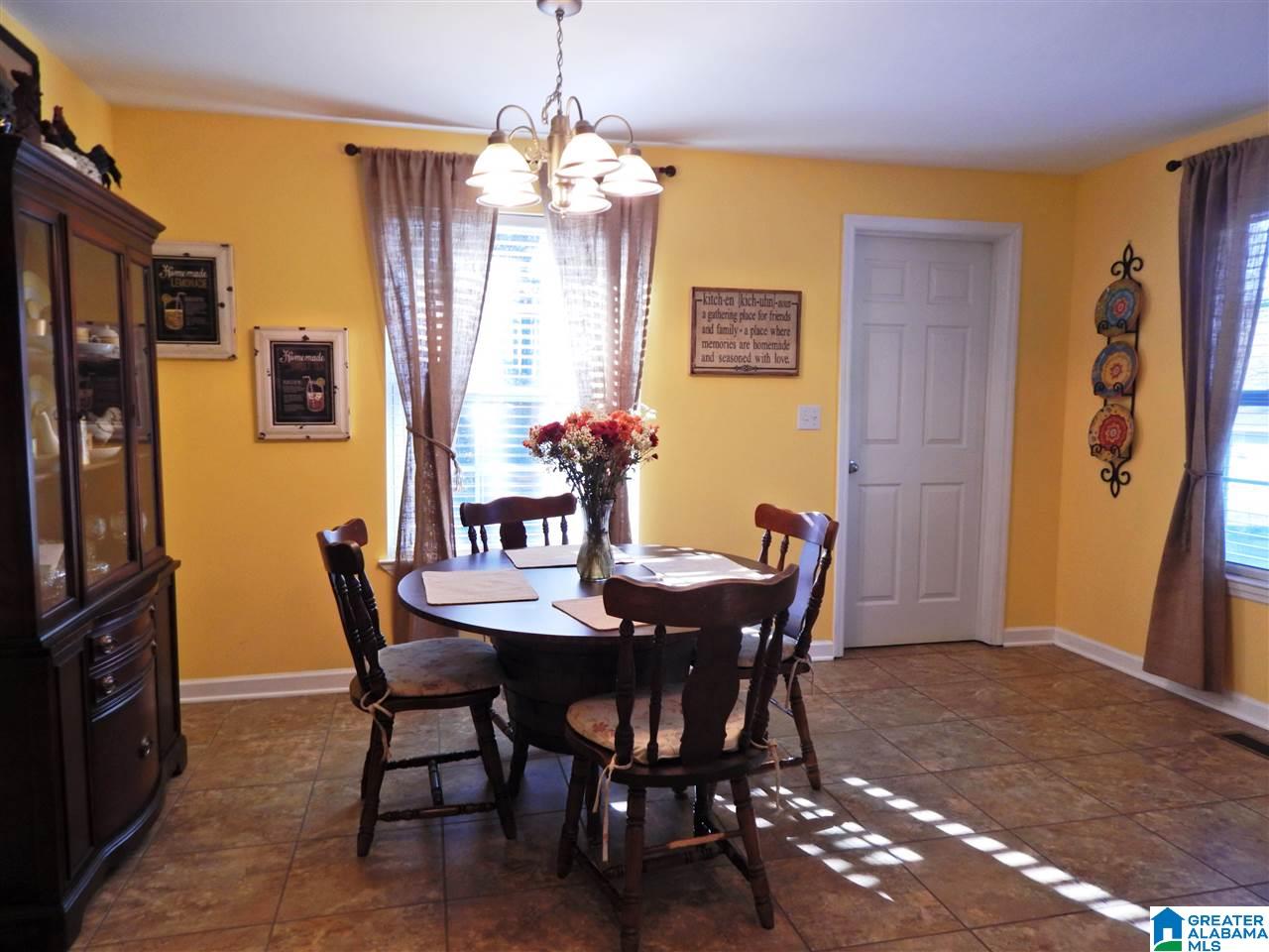 131 Beck Green Road Warrior, AL 35180 - Photo 7 of 35