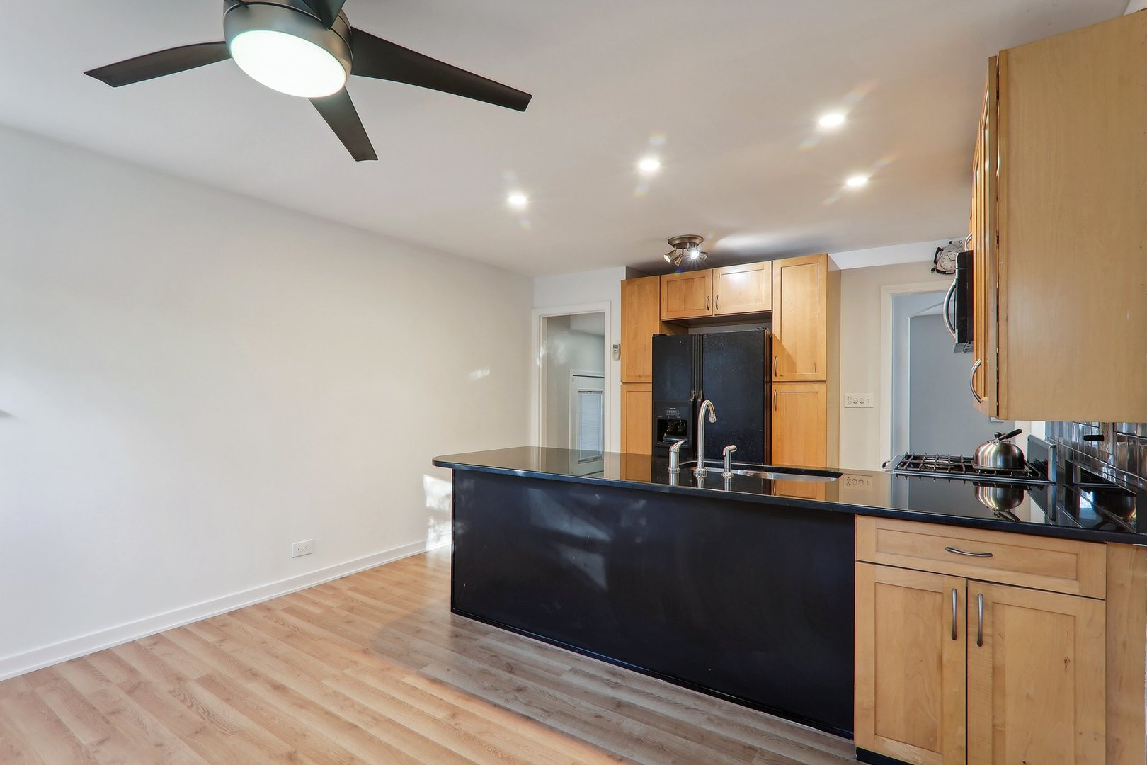 516 North Maple Street Mount Prospect, IL 60056 - Photo 10 of 35 Gallery Image 10