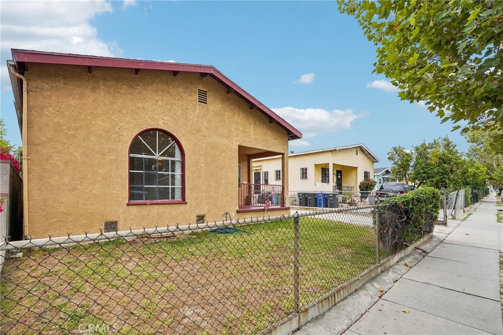 1359 South Downey Road Los Angeles, CA 90023 - Photo 6 of 54