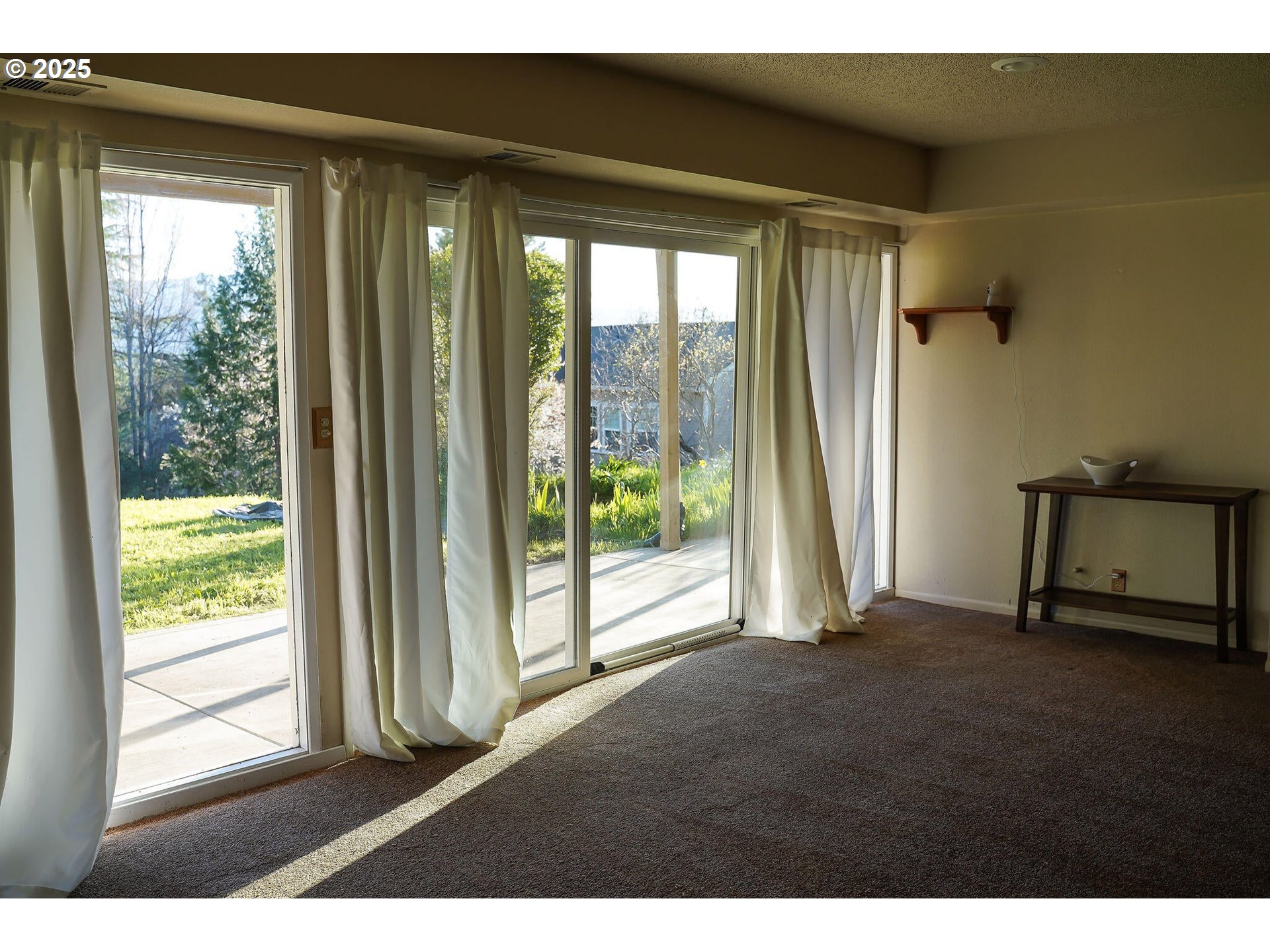 3676 Princeton Way Medford, OR 97504 - Photo 13 of 48