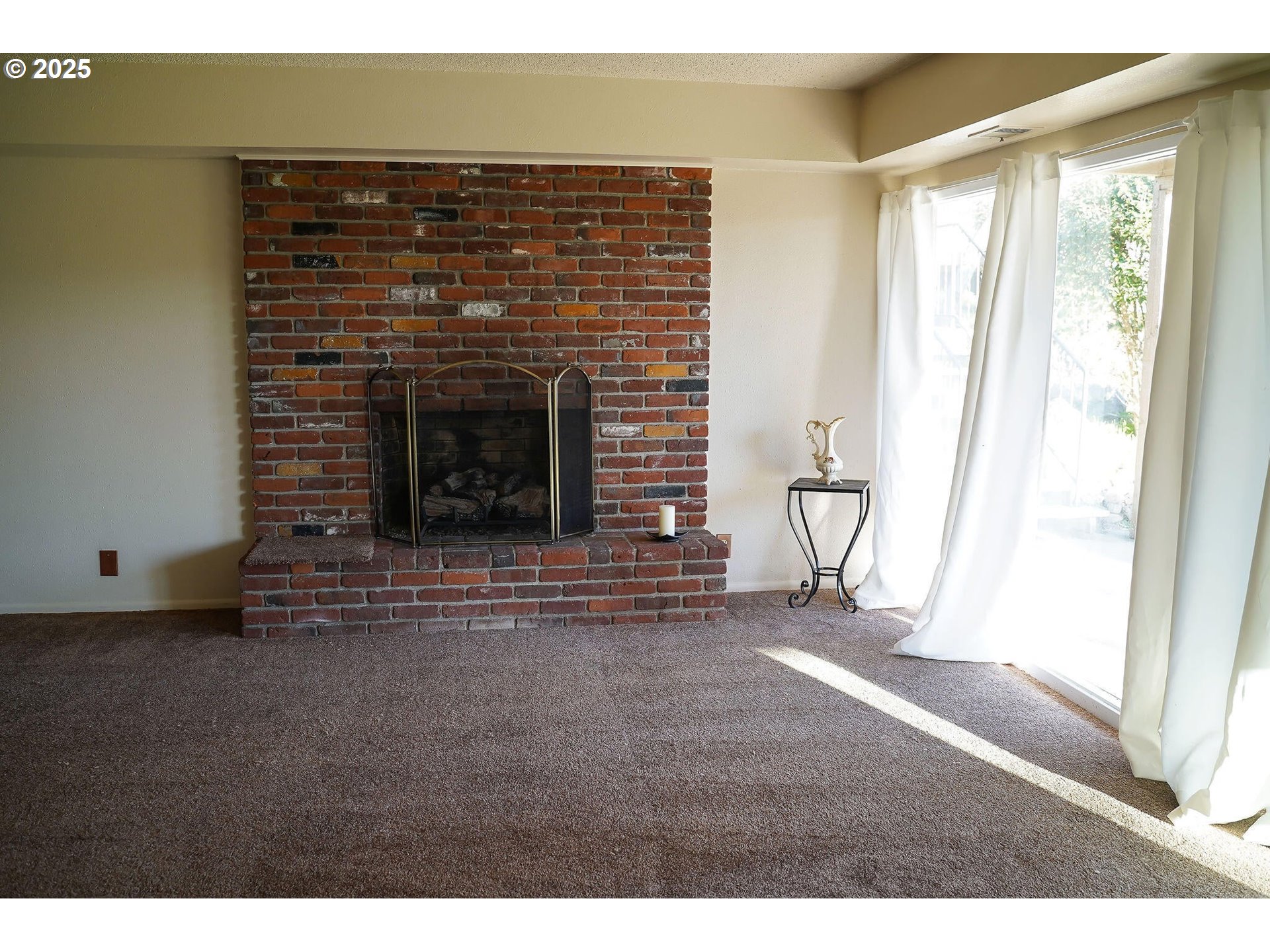 3676 Princeton Way Medford, OR 97504 - Photo 15 of 48