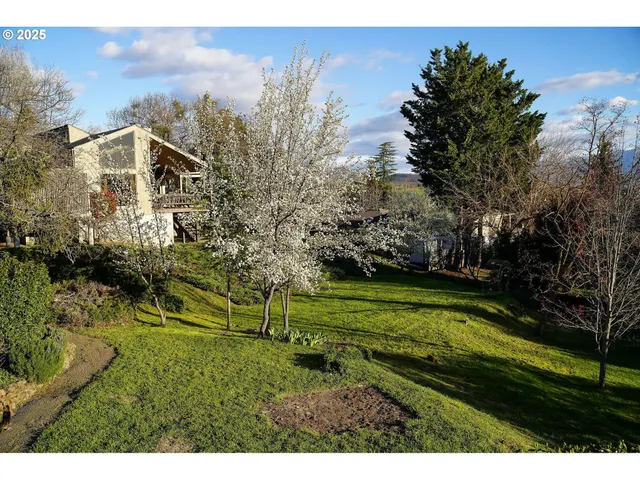 $579,000 | 3676 Princeton Way, Medford, OR 97504