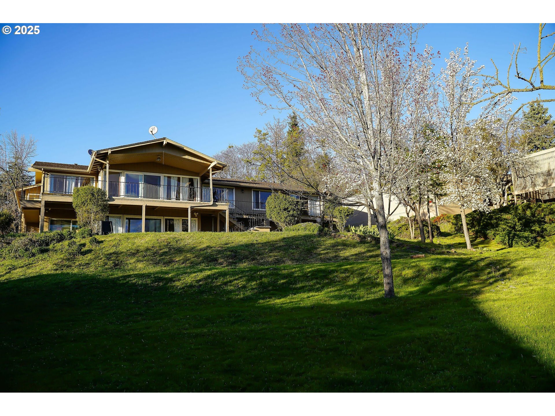 3676 Princeton Way Medford, OR 97504 - Photo 33 of 48