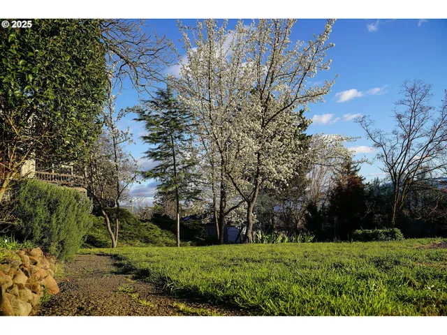 $579,000 | 3676 Princeton Way, Medford, OR 97504