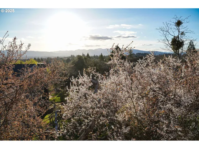 $579,000 | 3676 Princeton Way, Medford, OR 97504