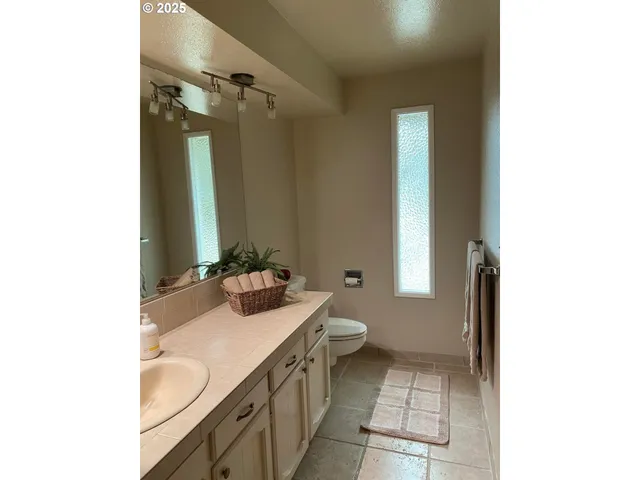 $579,000 | 3676 Princeton Way, Medford, OR 97504