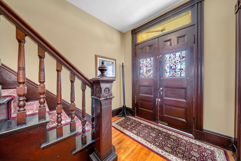 59 Washington Street Ipswich, MA 01938 - Photo 7 of 42 a view of an entryway
