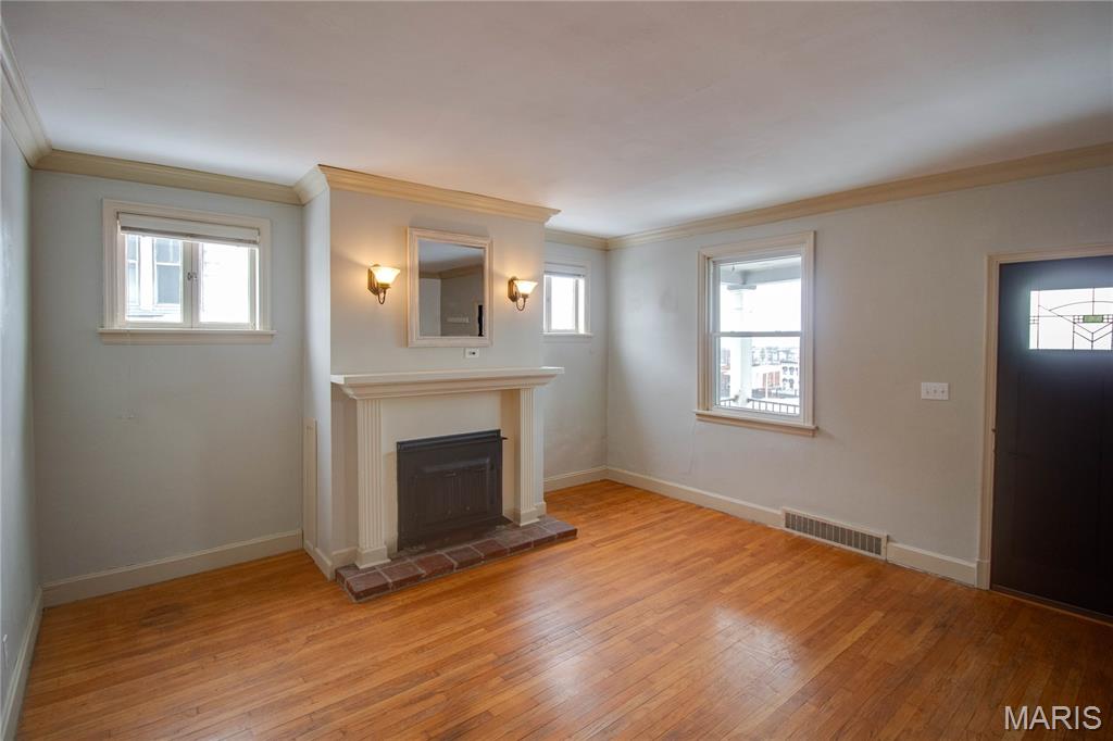 612 East 4th Street Alton, IL 62002 - Photo 8 of 35