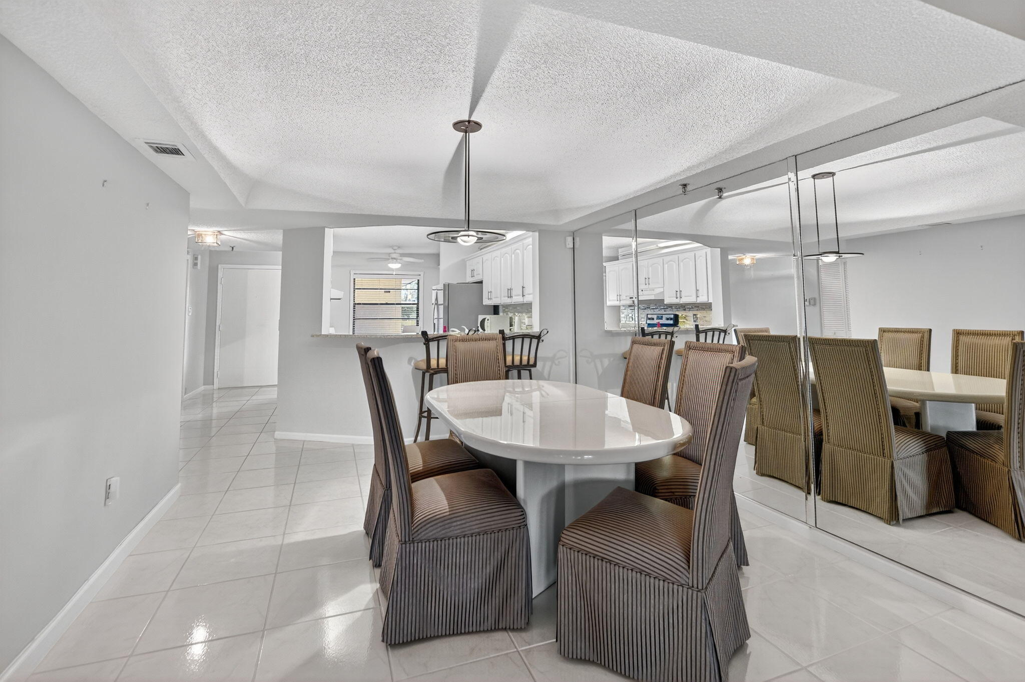 9170 Southwest 14th Street, Unit 4105 Boca Raton, FL 33428 - Photo 9 of 40 Dining