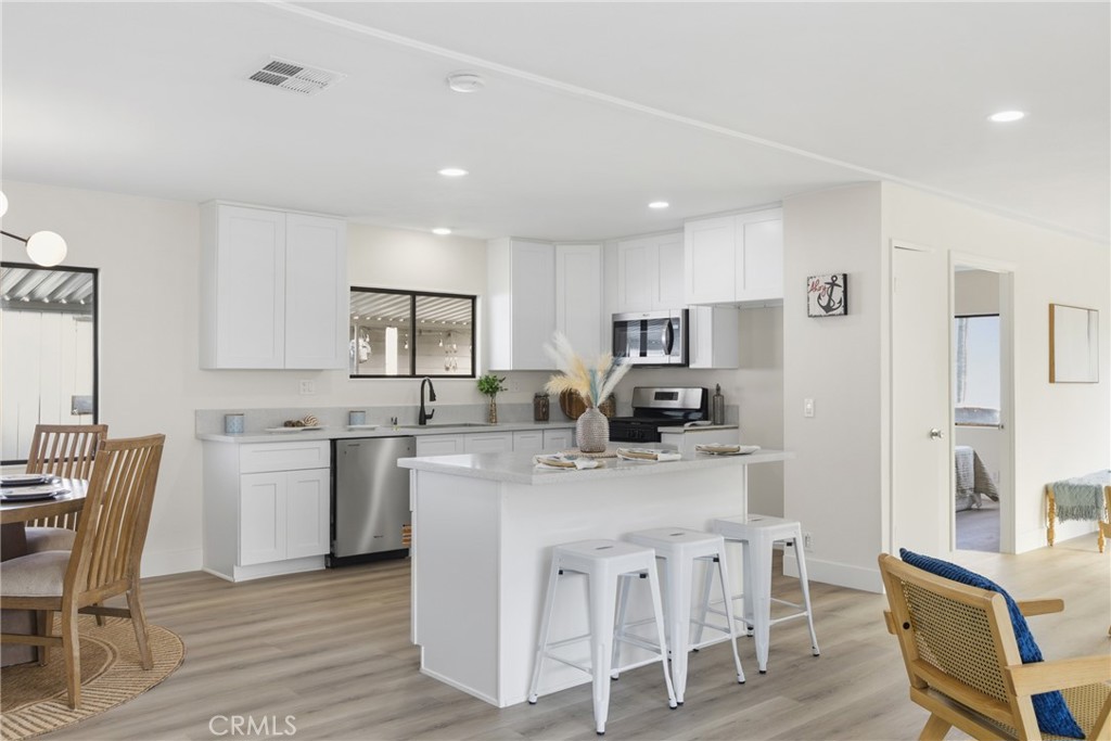 300 North Rampart Street, Unit 152 Orange, CA 92868 - Photo 13 of 29