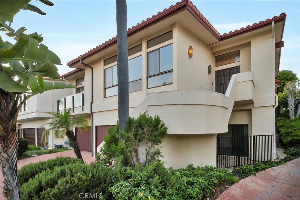 32701 Via Palacio Rancho Palos Verdes, CA 90275 - Photo 3 of 70