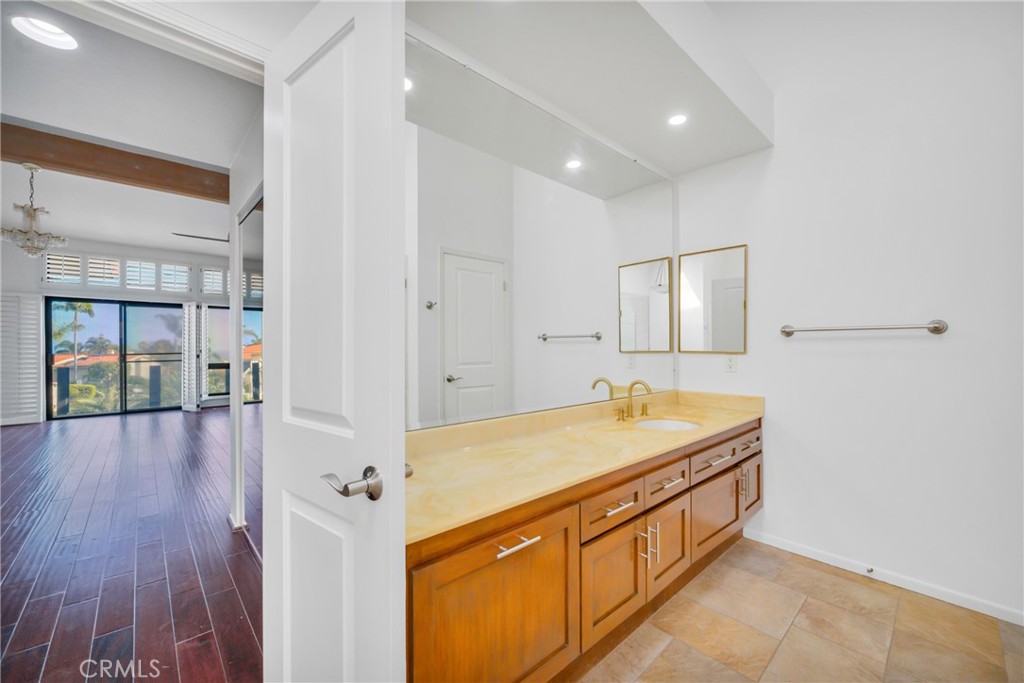 32701 Via Palacio Rancho Palos Verdes, CA 90275 - Photo 35 of 70