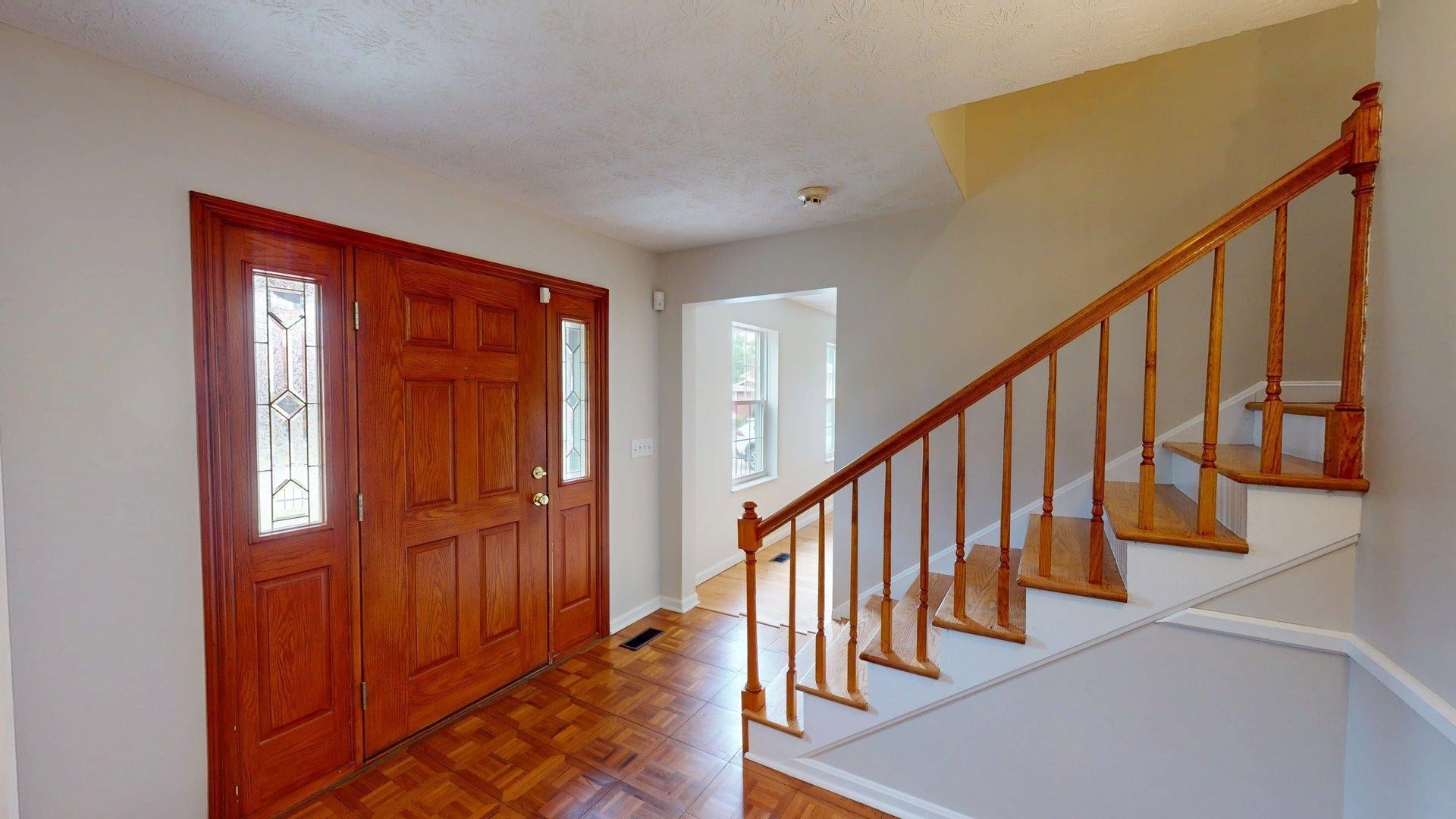 81 Hamill Road Huntington, WV 25701 - Photo 4 of 25 Gallery Image 4