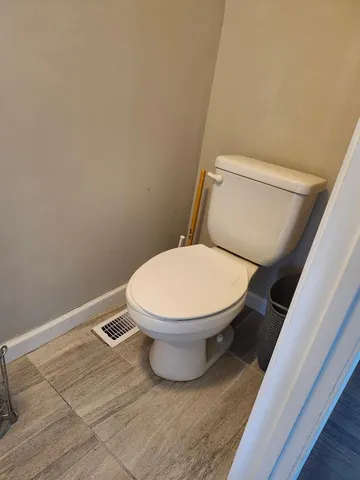 $375,000 | 1433 Bristol Avenue, Westchester, IL 60154