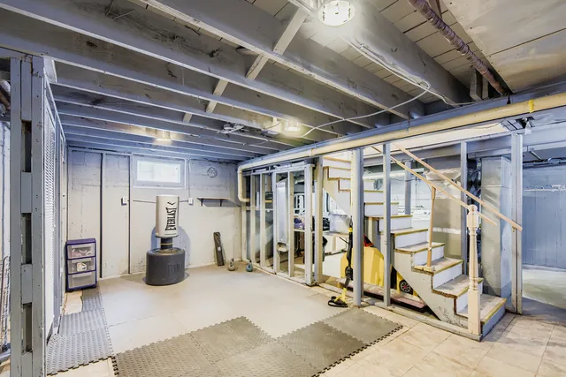 $375,000 | 1433 Bristol Avenue, Westchester, IL 60154