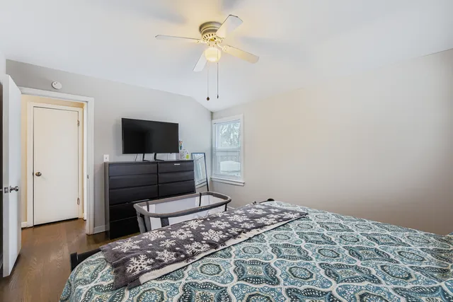 $375,000 | 1433 Bristol Avenue, Westchester, IL 60154