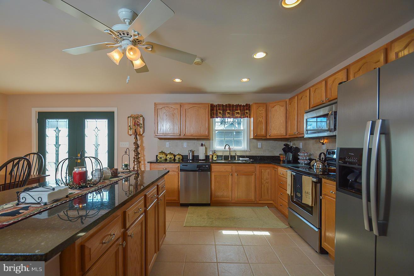 344 Pysell Road McHenry, MD 21541 - Photo 13 of 29 Kitchen