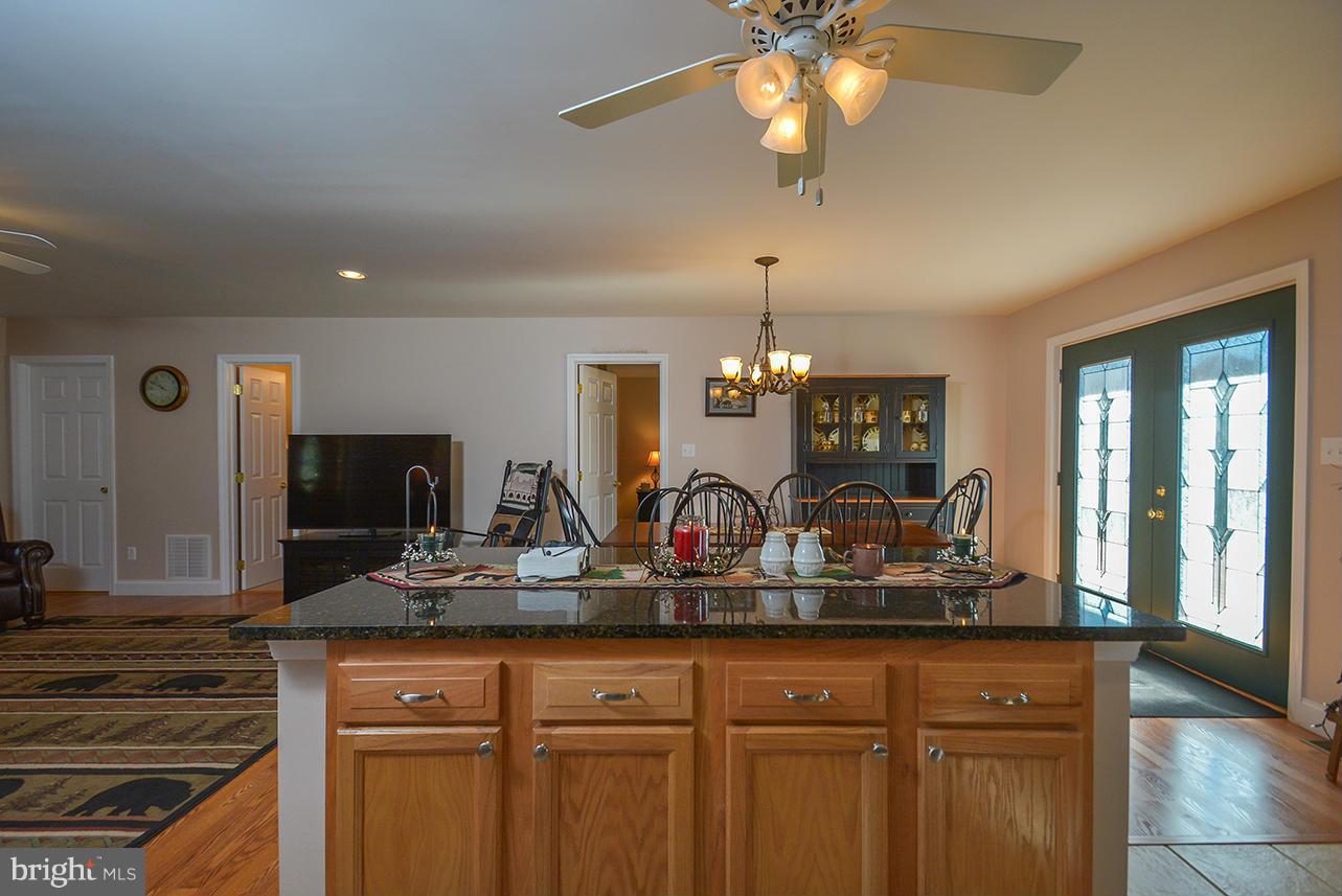 344 Pysell Road McHenry, MD 21541 - Photo 16 of 29 Kitchen