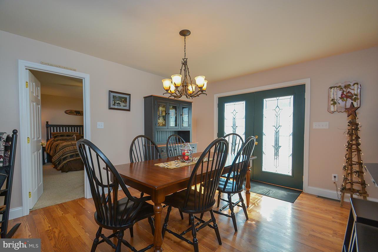 344 Pysell Road McHenry, MD 21541 - Photo 20 of 29 Dining Room
