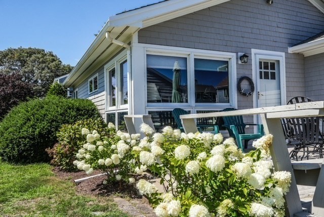20 Overlook Knoll Road Mashpee, MA 02649 - Photo 4 of 17 Gallery Image 4