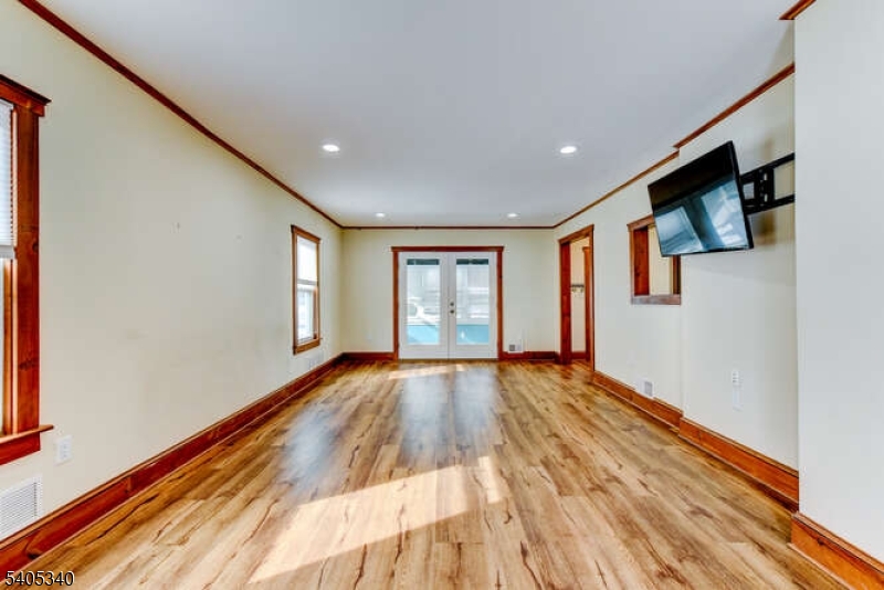 306 Church Street Bound Brook, NJ 08805 - Photo 9 of 32