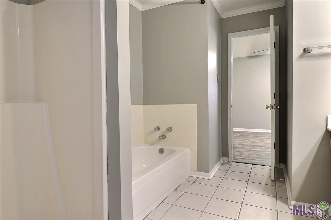 16475 Crepemyrtle Drive Baton Rouge, LA 70817 - Photo 14 of 23 Gallery Image 14