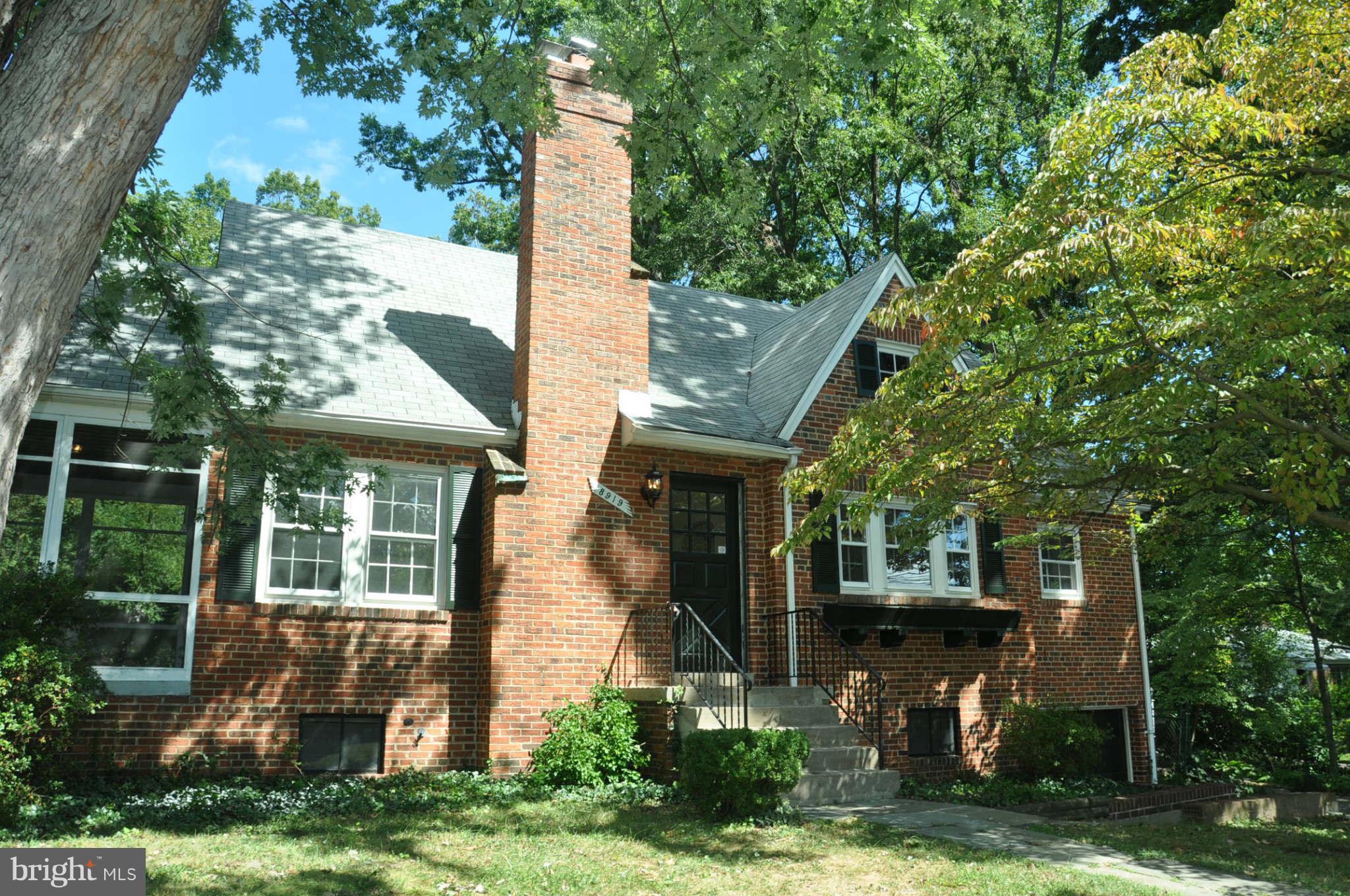 8919 1st Avenue Silver Spring, MD 20910 - Photo 2 of 19 Exterior (Front)