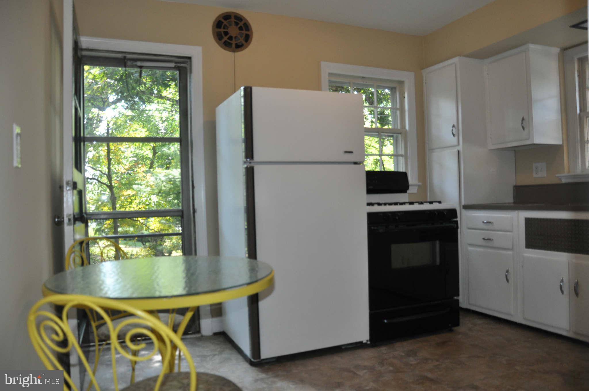 8919 1st Avenue Silver Spring, MD 20910 - Photo 11 of 19 Kitchen