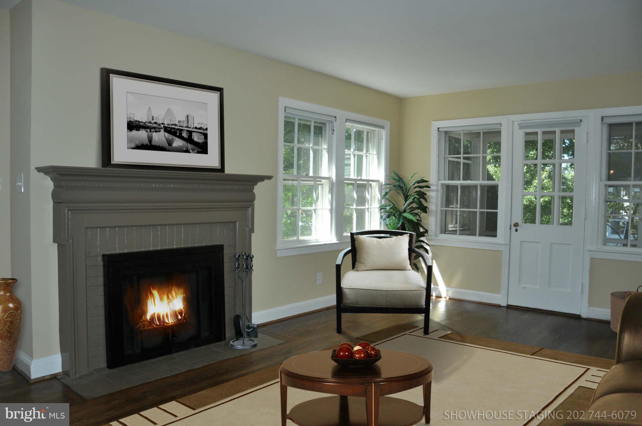 8919 1st Avenue Silver Spring, MD 20910 - Photo 6 of 19 Living Room