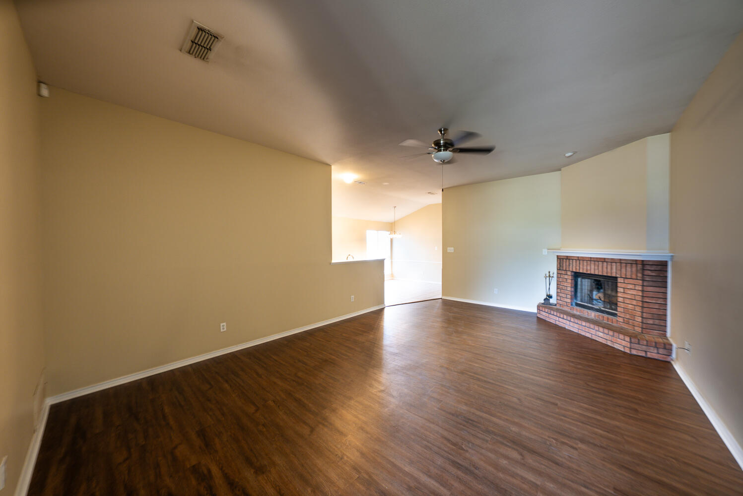 6717 89th Street Lubbock, TX 79424 - Photo 2 of 17 DSC09678