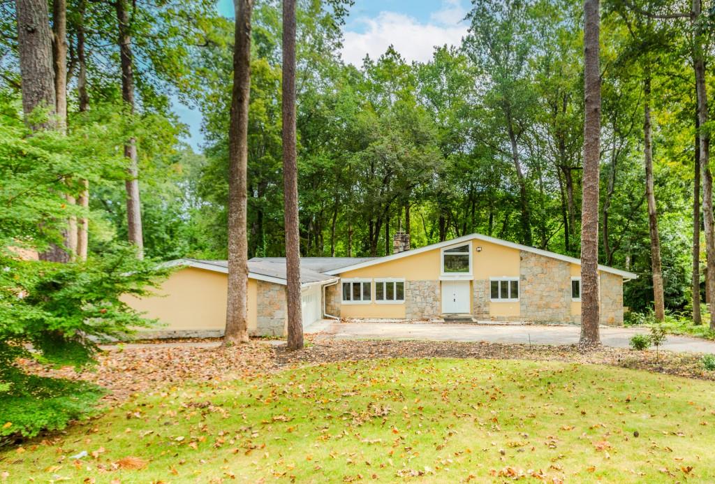 247 Old Timber Road Lawrenceville, GA 30046 - Photo 2 of 49