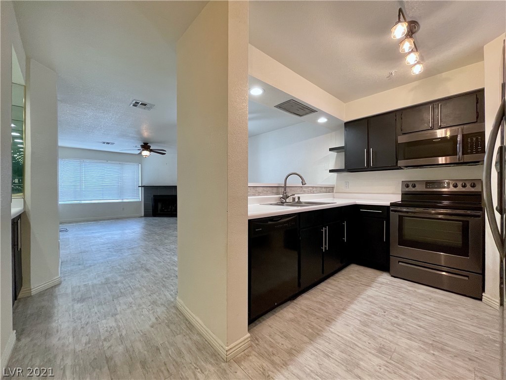 2064 Mesquite Lane, Unit 303 Laughlin, NV 89029 - Photo 4 of 25