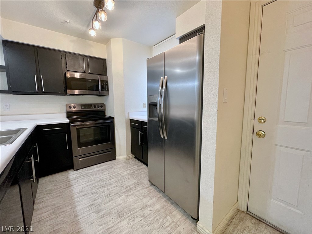 2064 Mesquite Lane, Unit 303 Laughlin, NV 89029 - Photo 5 of 25