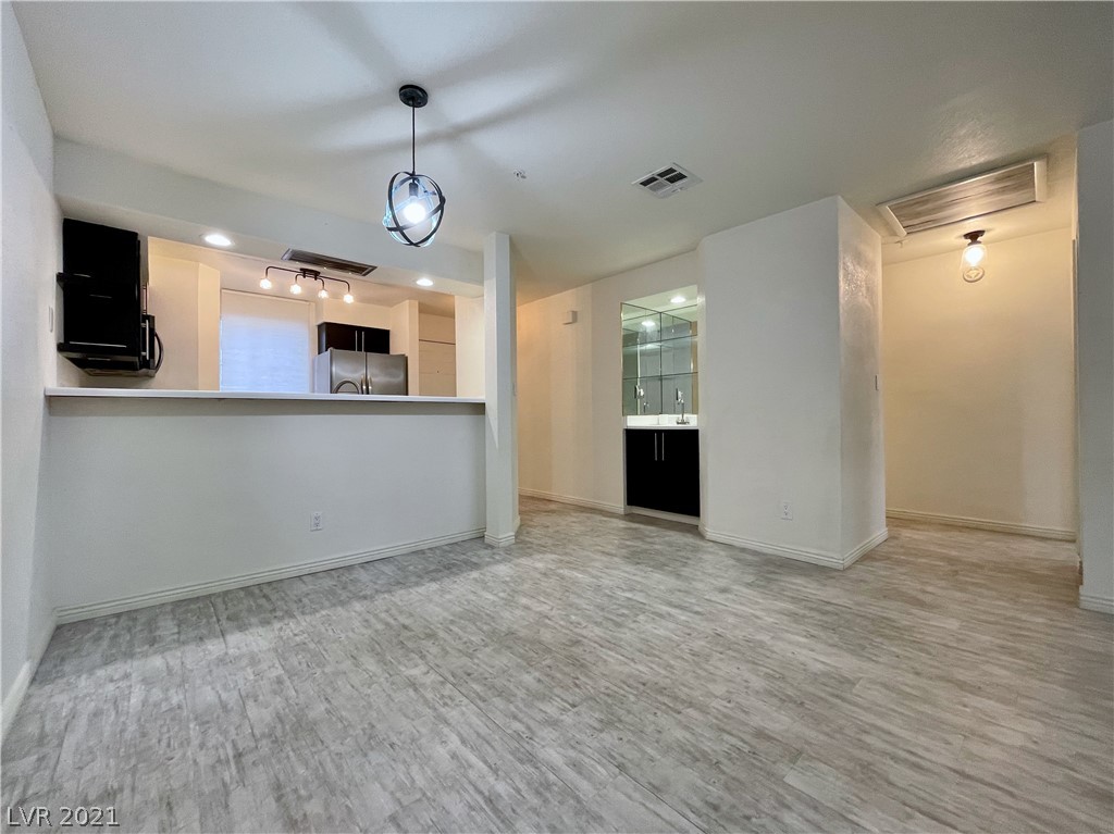 2064 Mesquite Lane, Unit 303 Laughlin, NV 89029 - Photo 8 of 25