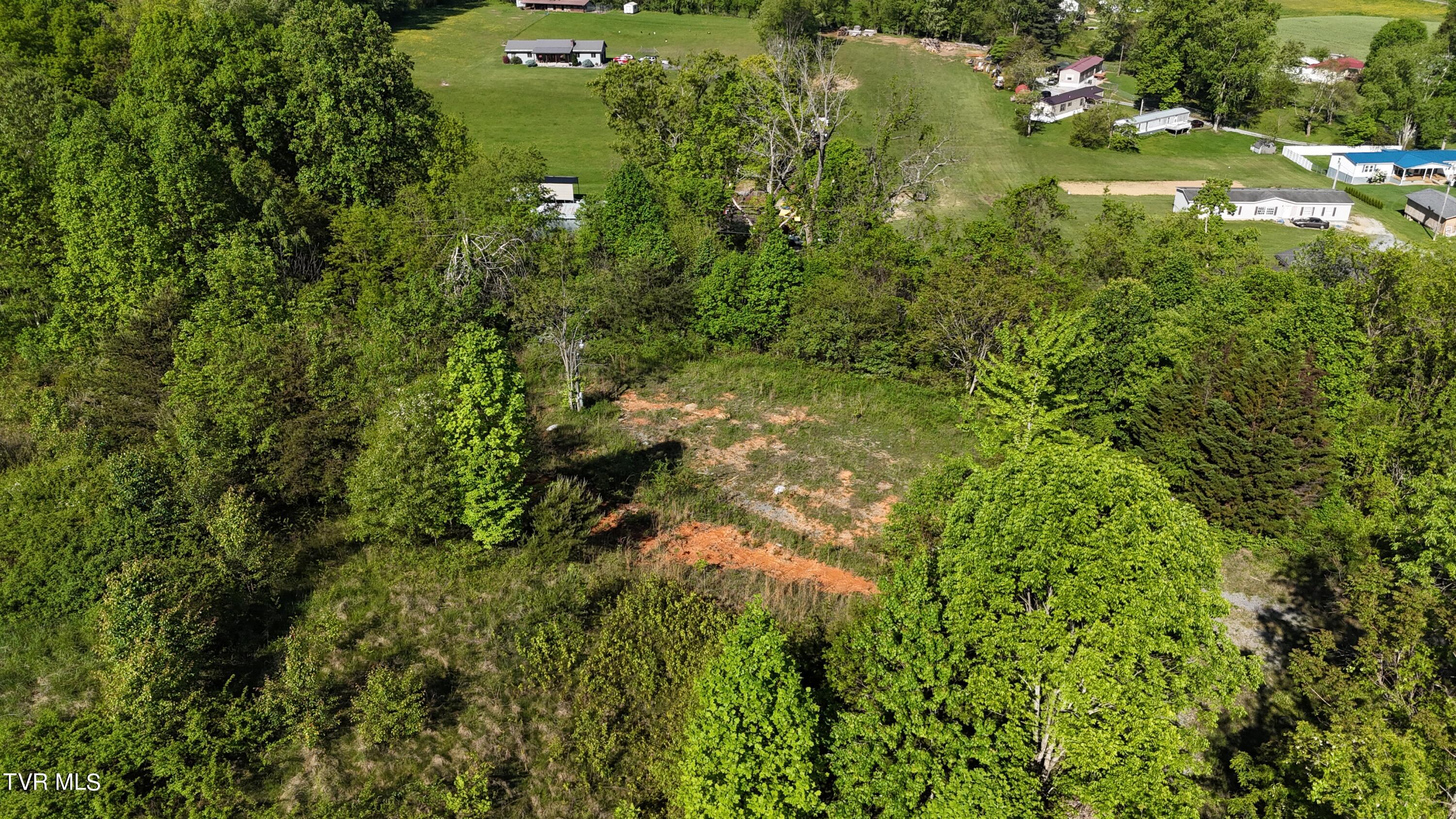 249 Morey Hyder Road Johnson City, TN 37601 - Photo 3 of 22 dji_fly_20240503_100048_0329_17146828721