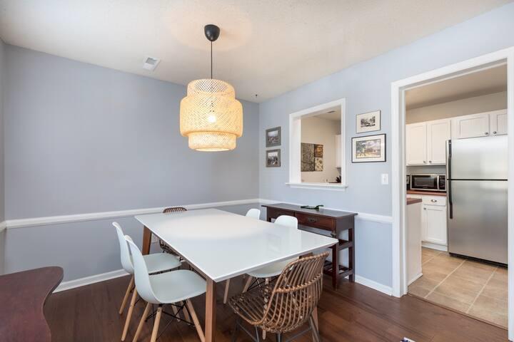 709 Vision Road Mount Pleasant, SC 29464 - Photo 9 of 25 Dining Area 2