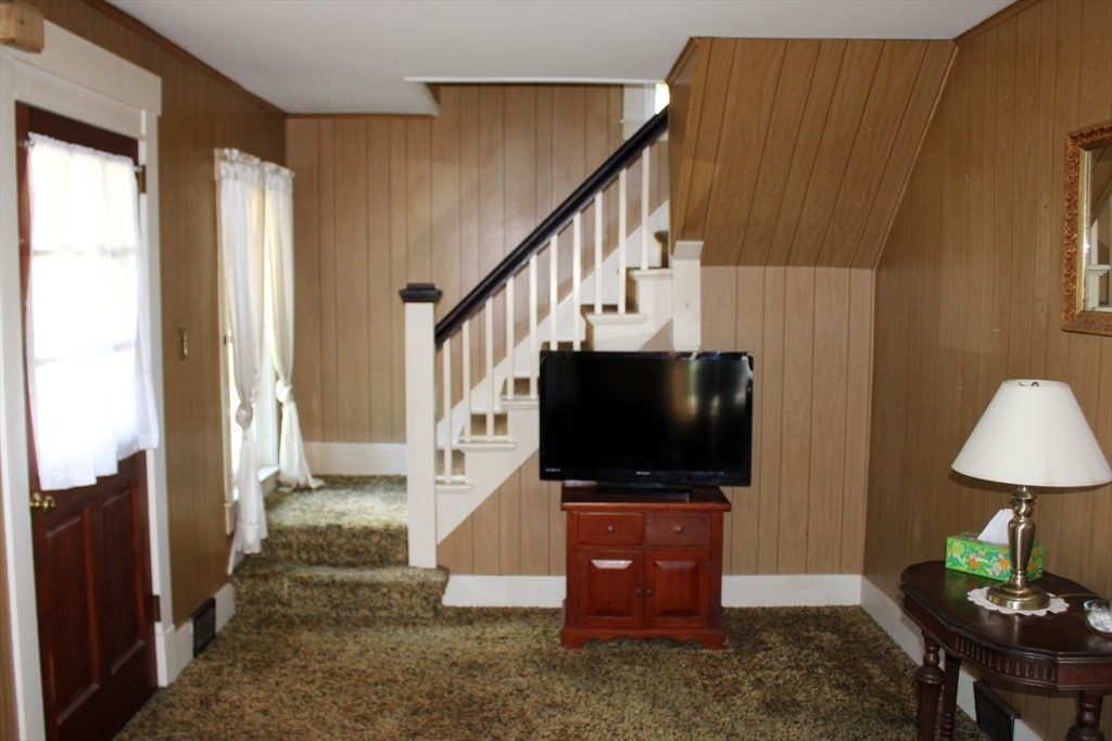 11 West High Street Erving, MA 01344 - Photo 6 of 16 Gallery Image 6