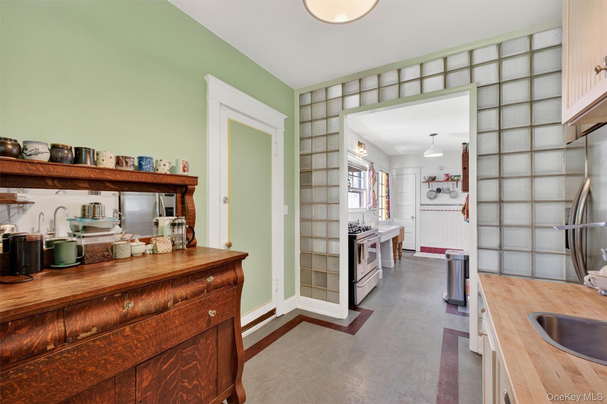 96 Hooker Avenue Poughkeepsie, NY 12601 - Photo 12 of 43
